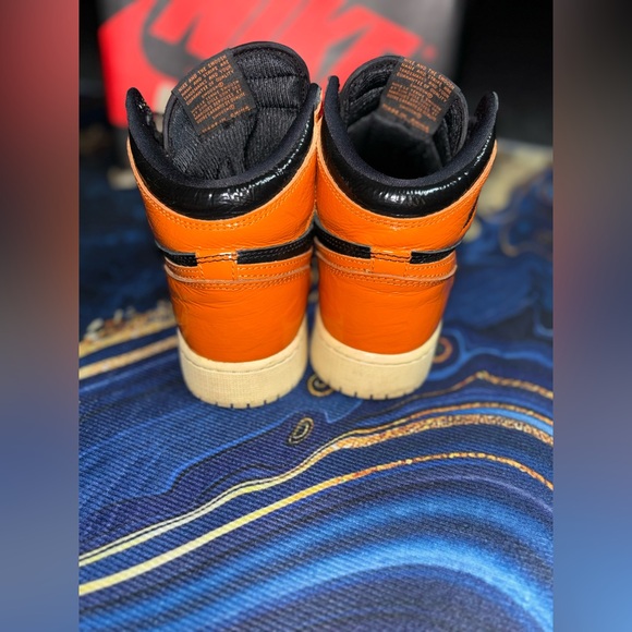 Retro Jordan 1’s - Picture 6 of 8